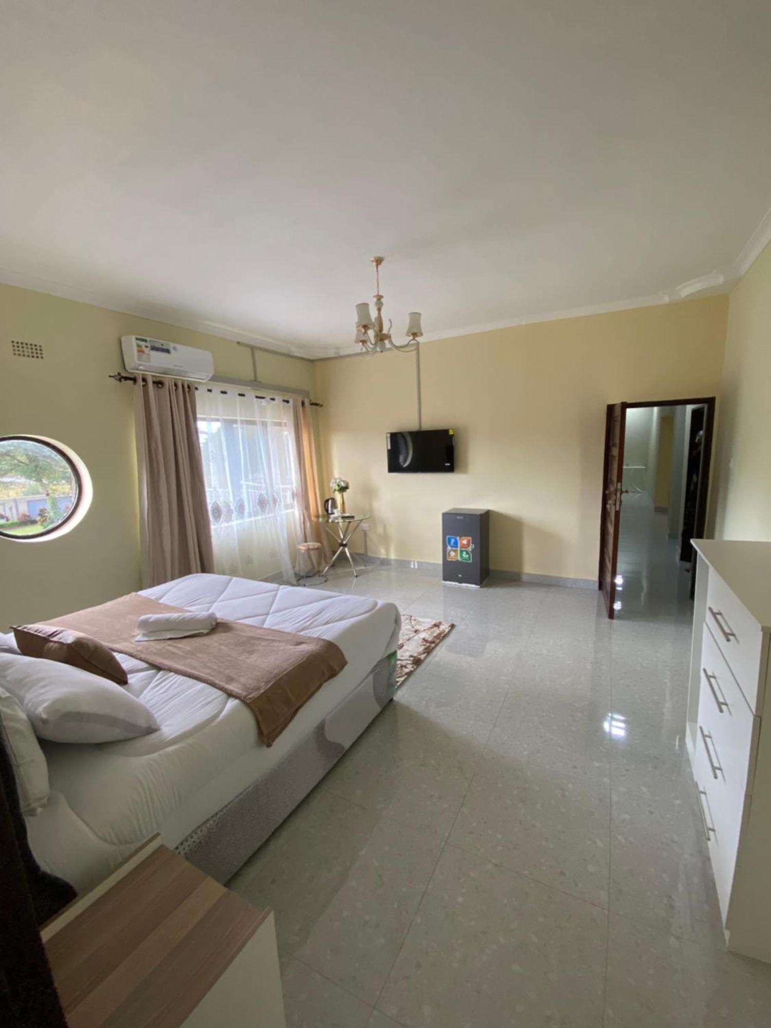 Kasbek Lodge And Tours Lusaka Exterior photo